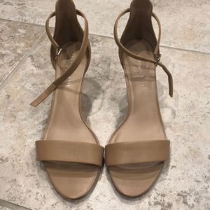 Kelly & Katie nude heels